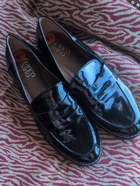 NEW Franco Sarto Cassandra Black Patent Leather Lug Sole Penny Loafers 9.5